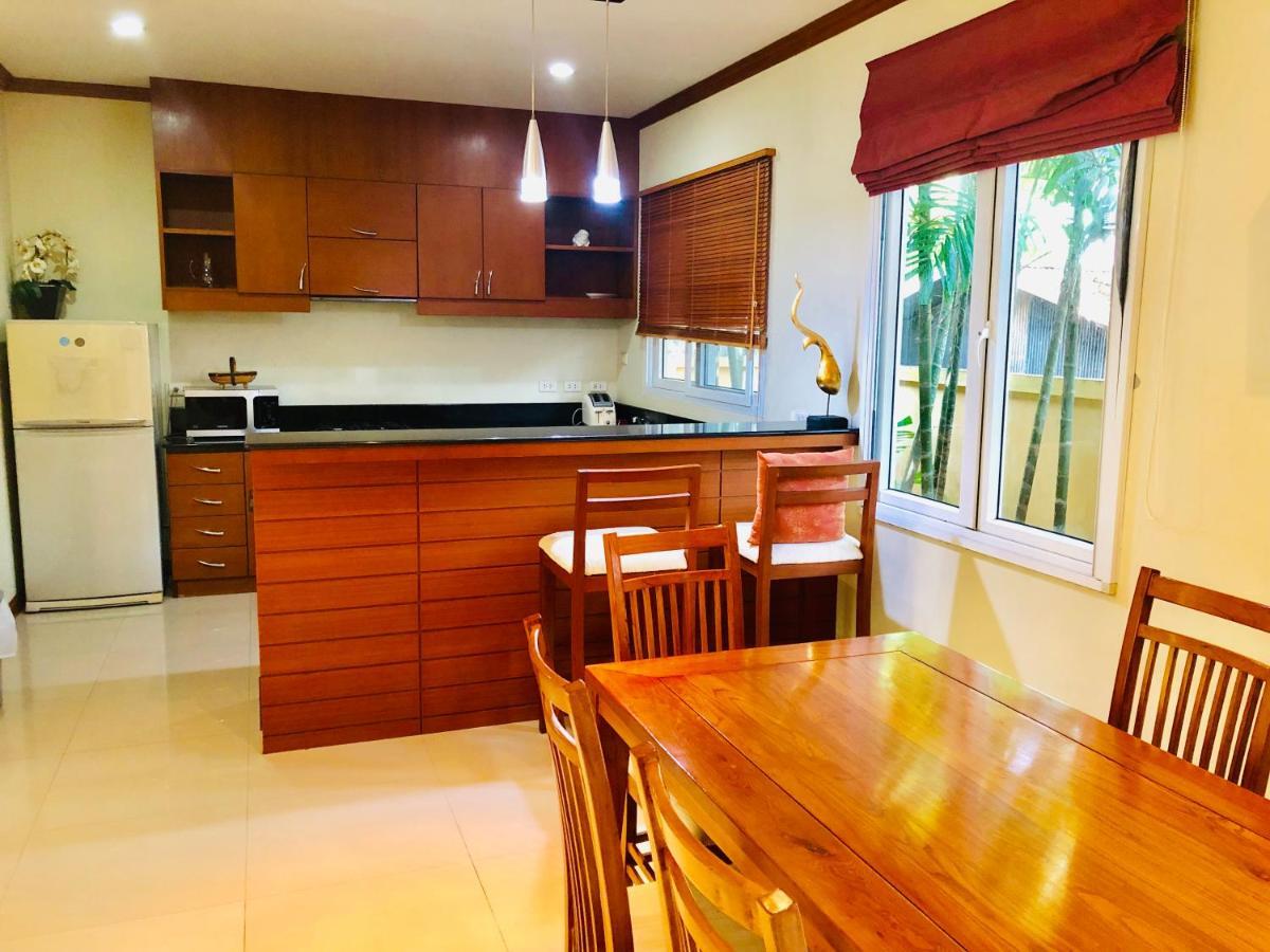 Karon Pool Villa 卡伦3卧泳池别墅 Buitenkant foto